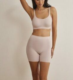 Faja pantalón reductora de muslos, cadera y abdomen.