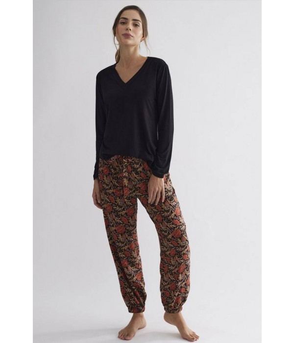 Pijama de mujer estampado de Selamark  en dos piezas.