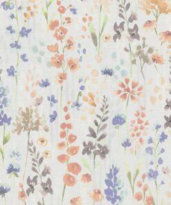 Papel pintado de la colección aquarell con estilo romántico diseño floral que crea un toque refrescante y único a cualquier estancia.