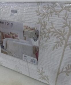 Alternative view of Colcha Lilit de Fundeco en beige reversible.