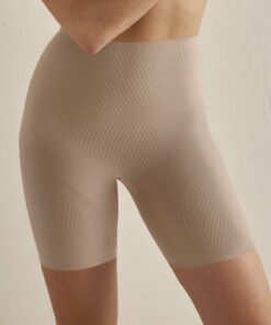 Faja pantalón de cintura muy alta Selmark 00291 en color piel, prenda moldeadora para mujer, disponible en Seducción y Estilo