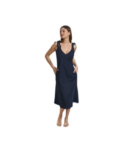 Vestido de playa Selmark BC195 en color marino, con tirantes finos y corte veraniego para mujer