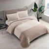 edredón sherpa en color beige con dos texturas , un edredón en el que la capa superior es suave y envolvente y la inferior en un agradable borreguito