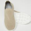 Zapatillas deportivas by Pilar Rubio modelo ST728 de Selmark en color camel, con diseño moderno y materiales transpirables, disponibles en Seducción y Estilo.