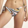 Braga bikini Selmark BM607 Acuarela Summer con estampado multicolor y lazos laterales ajustables.