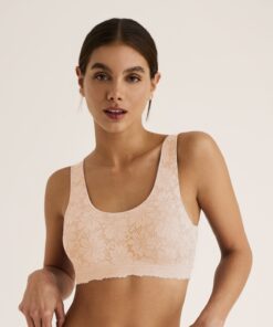Sujetador One & Lace Comfort de Selmark con acabado invisible y diseño floral | Seducción y Estilo