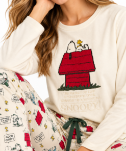 Alternative view of Pijama de Mujer Snoopy